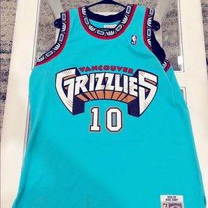 Mitchell & Ness | Mike Bibby Vancouver Grizzlies Swingman Jersey |